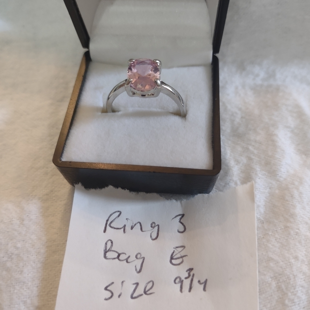 New women's size 9 3/4 pink ring - Picture 4 of 4